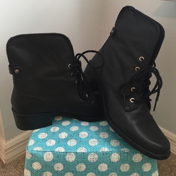 Black boots