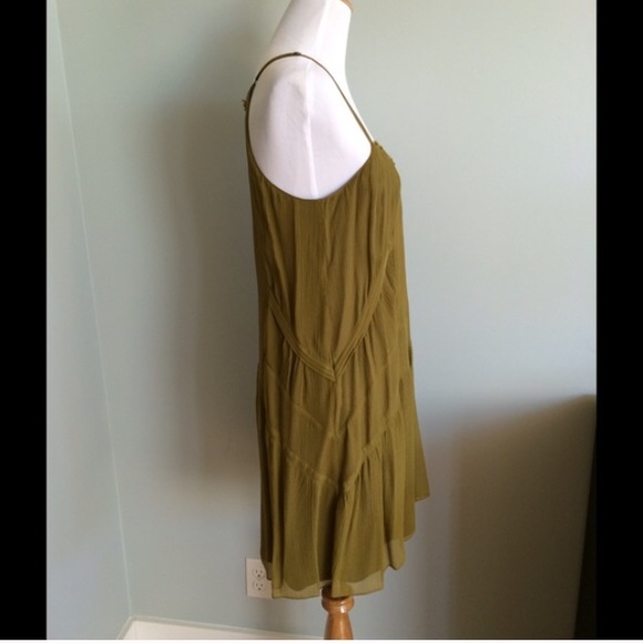 Madewell Broadway and Broome silk dress in moss. - Picture 3 of 4