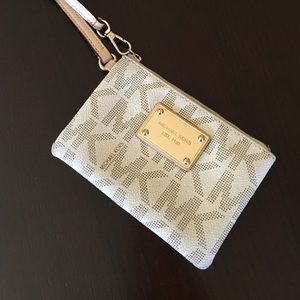 Michael Kors wristlet