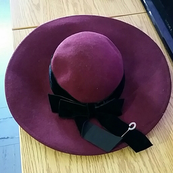 Accessories - Nice wool floppy hat