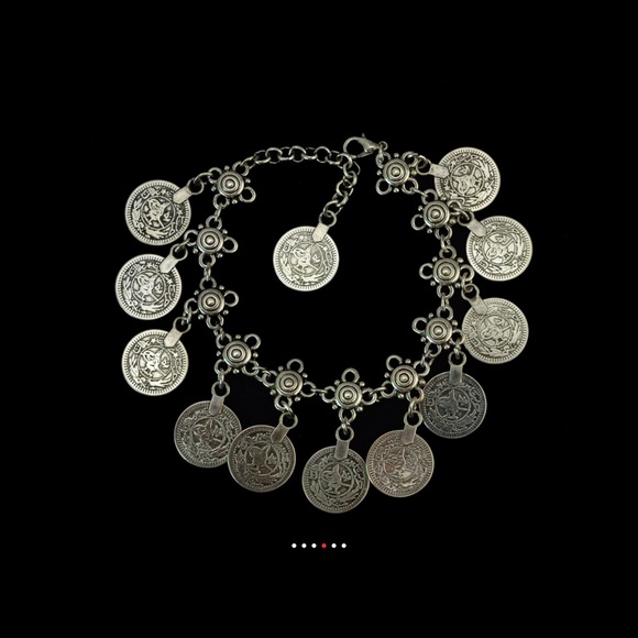 Jewelry - Vintage Bohemian Antique Silver Squirrels Anklet