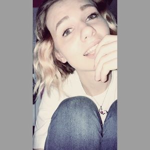 Meet your Posher, Raimee