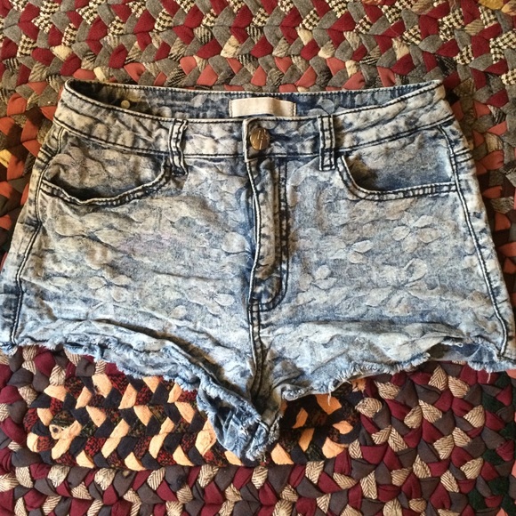 Stretchy Jean colored shorts