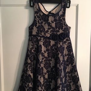 Girls dress