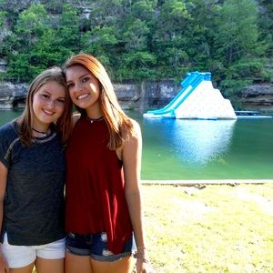 Meet your Posher, Maegan