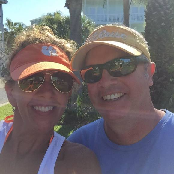 Meet your Posher, Cindy - Picture 1 of 1