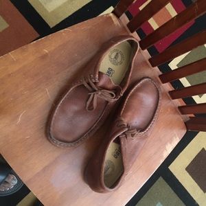 Clark Wallabee low