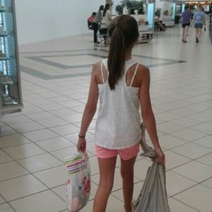 Meet your Posher, Lacey