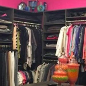 Meet your Posher, Crystal