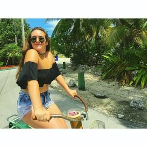 Meet your Posher, Kaylee