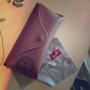 Authentic ray ban glasses case and cloth