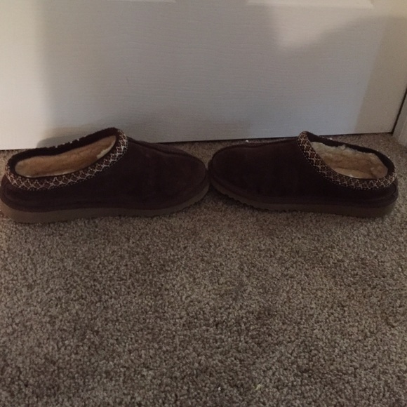 UGG Shoes - UGG classic Tasman shoe in chocolate brown!