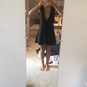 NWT low cut Tobi dress
