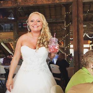 Meet your Posher, Caitlyn