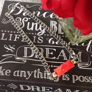 Statement necklace