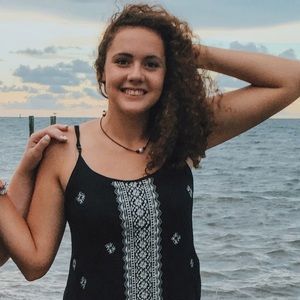 Meet your Posher, Meredith