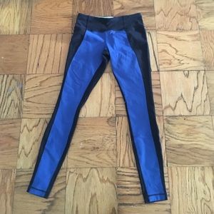 Black and blue lulu lemon pant size 8