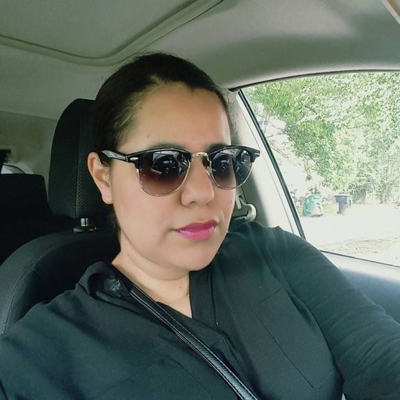 Meet your Posher, Lupita - Picture 1 of 1