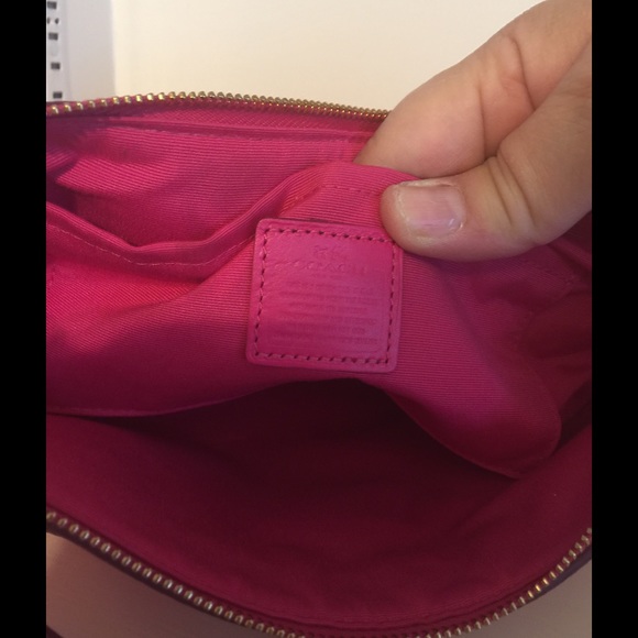 Coach Crossbody purse - Picture 3 of 4