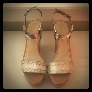Vera Wang silver snakeskin wedges