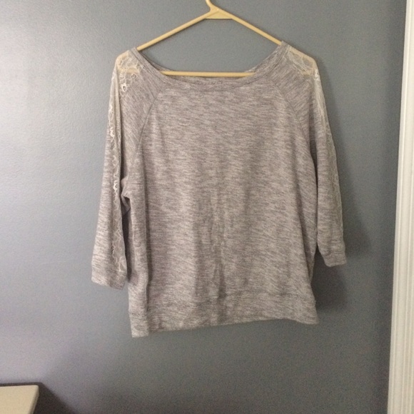 Aerie three quarter sleeve sweater