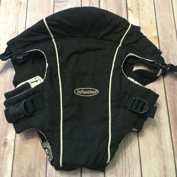 Infantino baby carrier