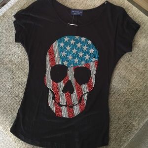 🌟Skull tee🌟