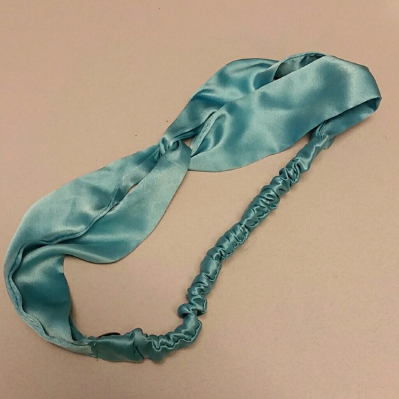 Tasha satin headwrap