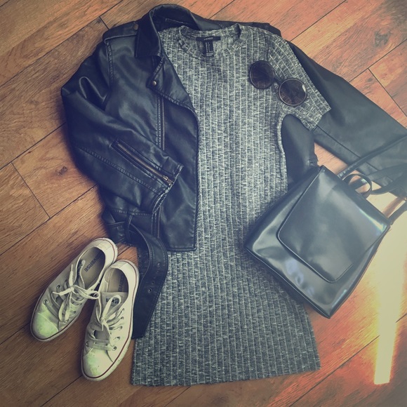 RIBBED T-SHIRT DRESS