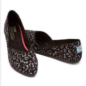 TOMS! Cute leopard flats Sz 7.5