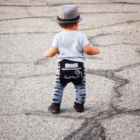 ⭐️Mustache Knit Leggings - Picture 3 of 4