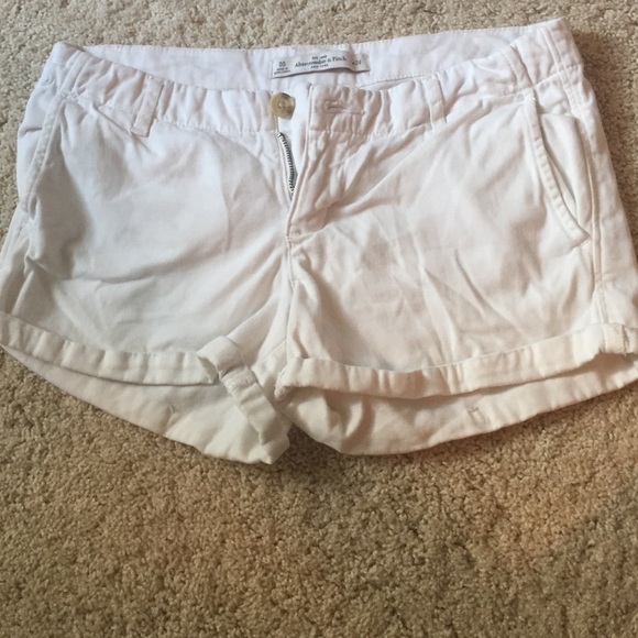 white Abercrombie shorts