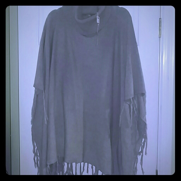 Gray knit poncho