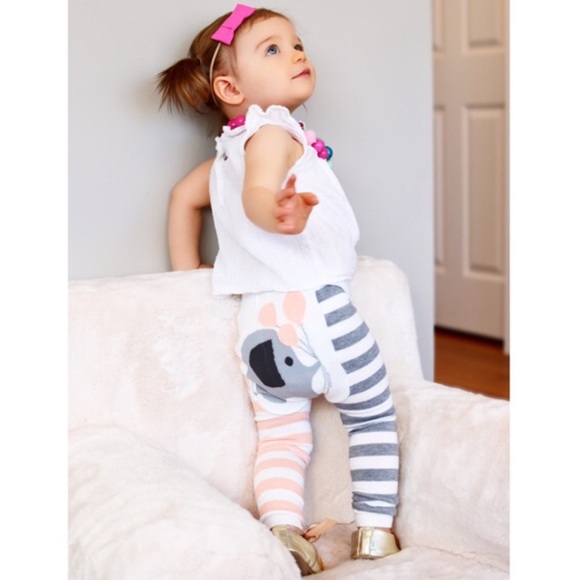 ⭐️LAST ONE!⭐️ Elephant Knit Leggings - Picture 4 of 4