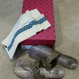 48 HOUR SALE Tory Burch Moore Sandal Fango 8 NWT