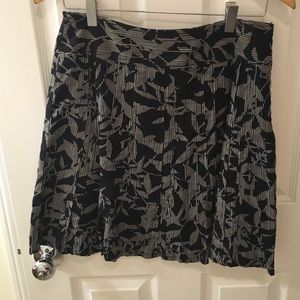 Black and white stripped/printed skirt