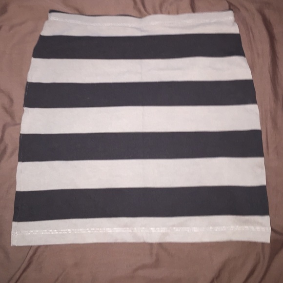 Gray and black skirt!