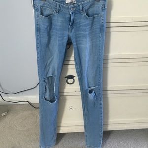 Hollister ripped denim skinny jeans