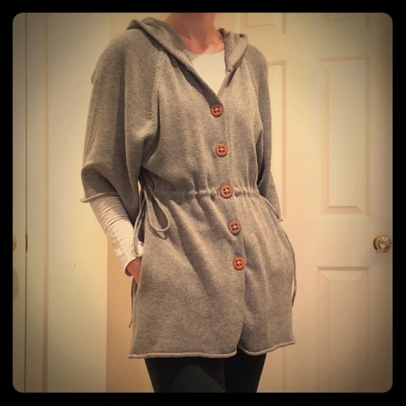 Anthropologie Sweaters - Anthropologie Sparrow Sweater