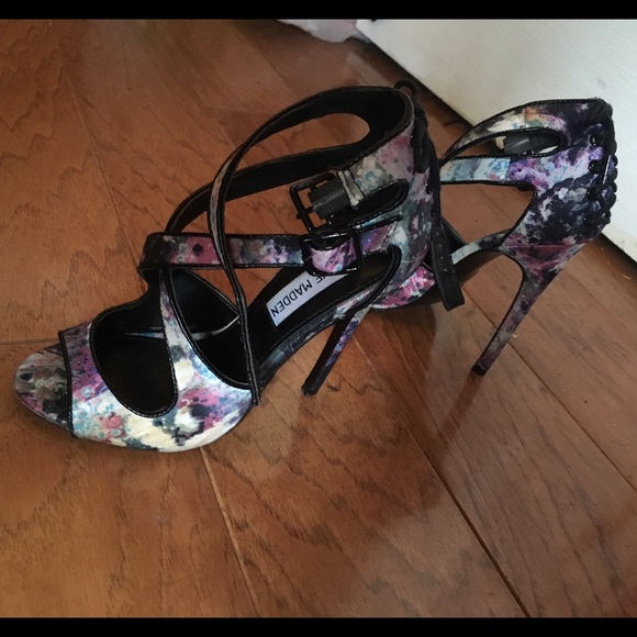 Steve Madden Heels - Picture 3 of 4