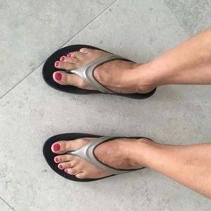 OOFOS Flip flops "OOlala" Women's