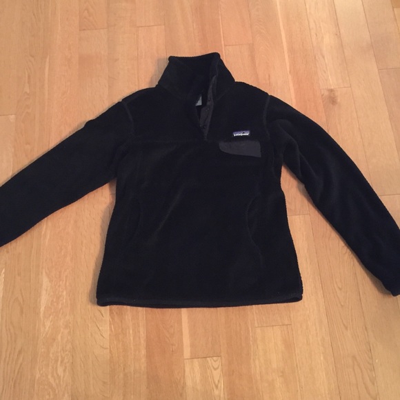 Patagonia Jackets & Blazers - Great condition Black Patagonia Retool Pullover