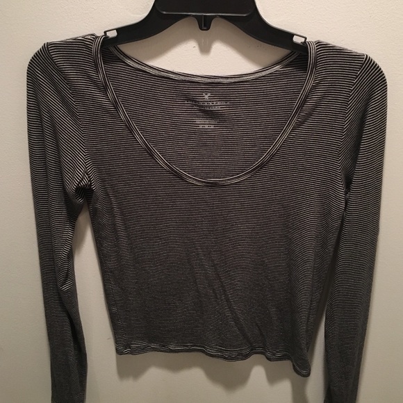 Crop top - Picture 1 of 4
