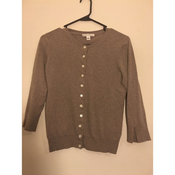 ✨FINAL PRICE✨ Tan cardigan