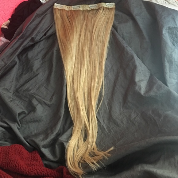 SOLDQuad weft volumized hair extension blonde