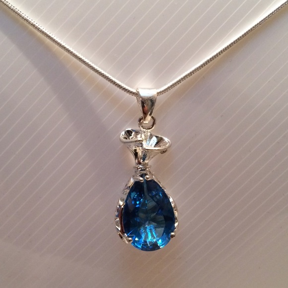 Blue Topaz Necklace 💎
