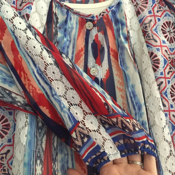 NWT Valerie Stevens brand chiffon blouse - Picture 3 of 4