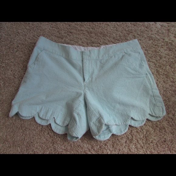 Lilly Pulitzer Blue Seersucker Buttercup Shorts