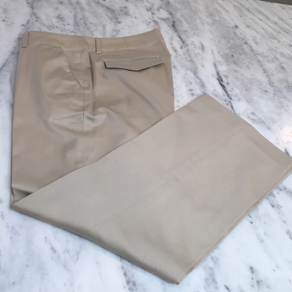 Banana Republic Capri Pants.  Beige.  Stretch