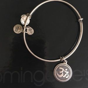 Alex and Ani BUNDLE